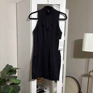 Lululemon Define Sleeveless Dress in Black size 6 NWT